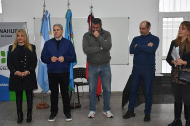 Golía firmó convenio con la UNAHUR para nuevas capacitaciones gratuitas a docentes