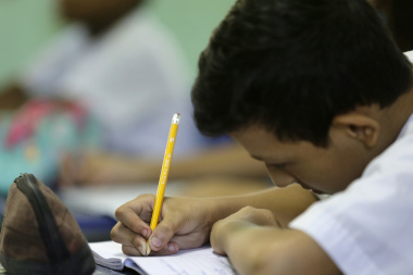Gremios alertan por sostenimiento de la educación ante recortes nacionales