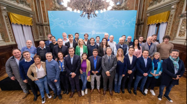 Fondos nacionales: Axel Kicillof recibe en La Plata a los intendentes