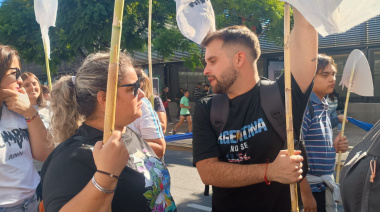 No hay democracia plena con persecución política