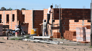 Provincia advierte por el derrumbe de la industria, la construcción y el empleo