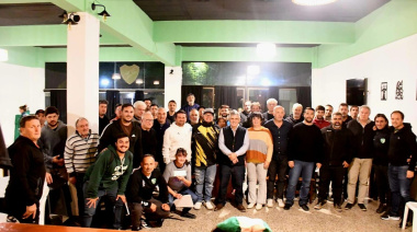 Britos defendió la entrega pública de subsidios a clubes y cuestionó un proyecto opositor