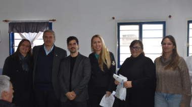 Golía entregó trámites de Protección de Vivienda a familias de Chacabuco