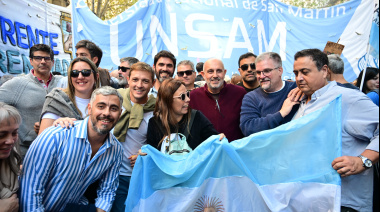 El FR de la cuarta acompañó la marcha en defensa de la Universidad pública