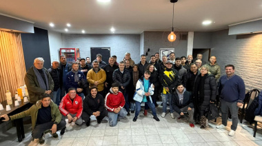 Britos encabezó la entrega de subsidios a 31 instituciones deportivas