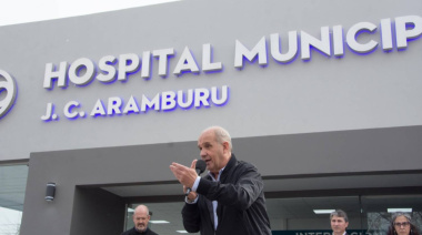 Zurro cuestionó el ajuste nacional y ratificó la inversión municipal en salud