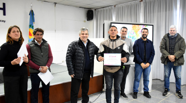 Más de 70 emprendedores recibieron certificados de capacitación en Chivilcoy