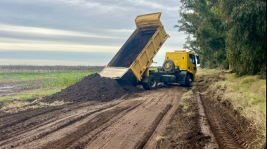 Provincia, Municipio y productores coordinan mejoras en caminos rurales de 9 de Julio