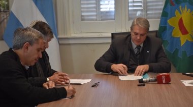 Golía firmó un convenio para ejecutar ocho nuevas cuadras de pavimento en Chacabuco
