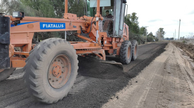 Alberti: trabajos en desagües pluviales, cordón cuneta y consolidado de caminos