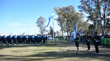 Britos participó de la jura a la Bandera de los cadetes de la Escuela Juan Vucetich