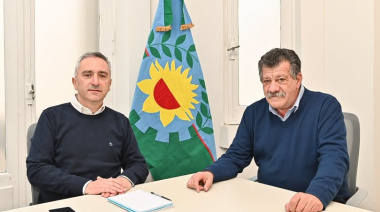 Barenghi se reunió con Larroque por hábitat y políticas sociales