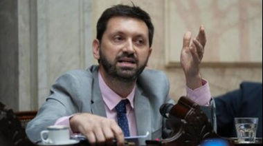 Juliano apuntó al gobierno: “la política cada vez más alejada de la gente”
