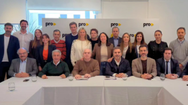 Con la cuarta, el PRO bonaerense reunió a intendentes y legisladores y busca fortalecer su armado propio