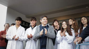 Kicillof inauguró la refacción de la Escuela Primaria N°1 de General Villegas