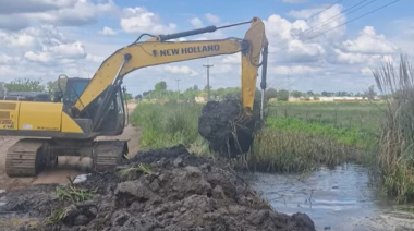 Canales clandestinos y napas saturadas complican la red vial en Lincoln: piden freno a las obras no autorizadas
