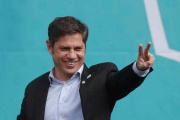 Kicillof afina la campaña con dos visitas a municipios del interior