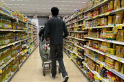 Consumo familiar: ventas en supermercados, mayoristas y shoppings hacia abajo
