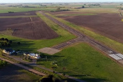 Cruce por el aeródromo de Junín: Arata denunció fallas en el balizamiento y el Municipio lo desmintió