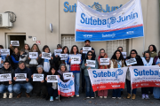 Docentes de Junín reclamaron paritarias y denunciaron el ajuste en educación