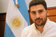 IOMA deberá pagar $256 millones a 25 de Mayo y Egüen anunció un bono para los municipales